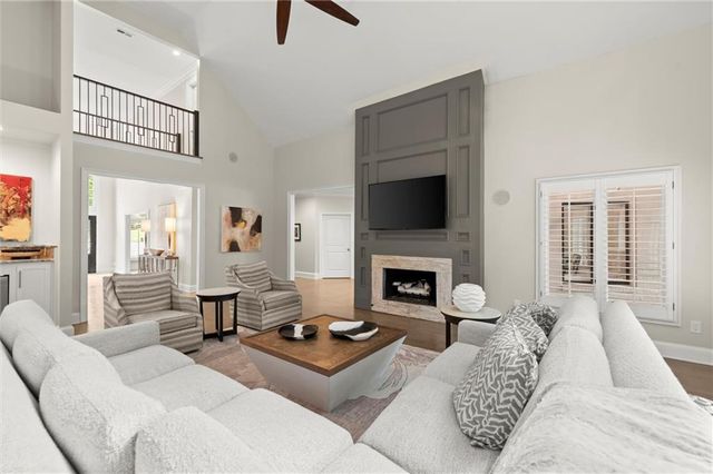 1460 Lakemist Court, Roswell, GA 30075