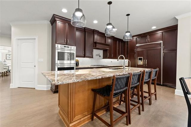 1460 Lakemist Court, Roswell, GA 30075