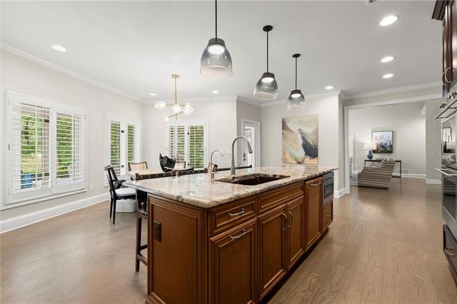 1460 Lakemist Court, Roswell, GA 30075