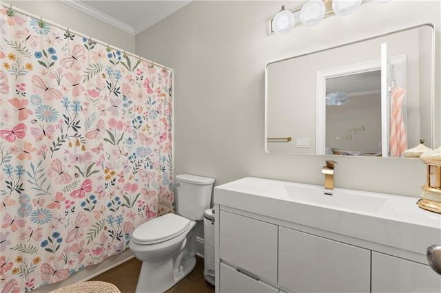 1460 Lakemist Court, Roswell, GA 30075