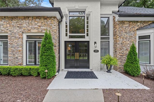 1460 Lakemist Court, Roswell, GA 30075