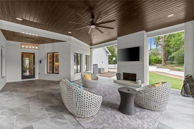 1460 Lakemist Court, Roswell, GA 30075