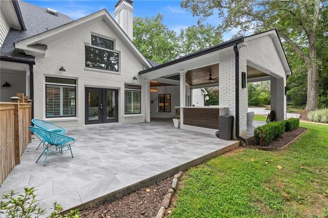 1460 Lakemist Court, Roswell, GA 30075