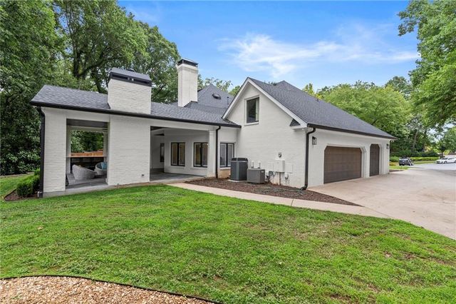 1460 Lakemist Court, Roswell, GA 30075