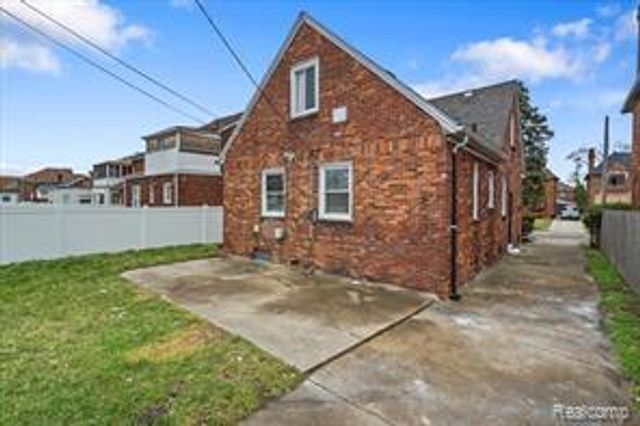 18061 Kentucky Street, Detroit City, MI 48221