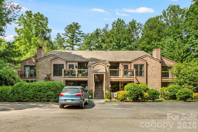 60 Ravencroft Lane, Asheville, NC 28803