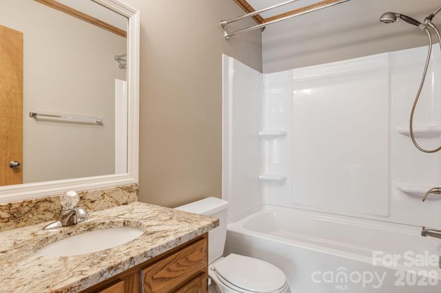 60 Ravencroft Lane, Asheville, NC 28803