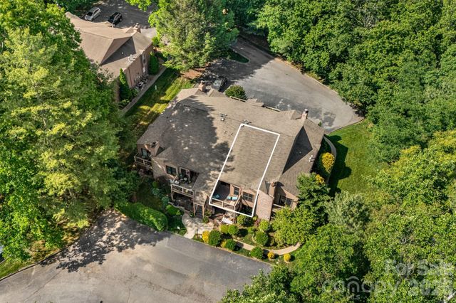60 Ravencroft Lane, Asheville, NC 28803
