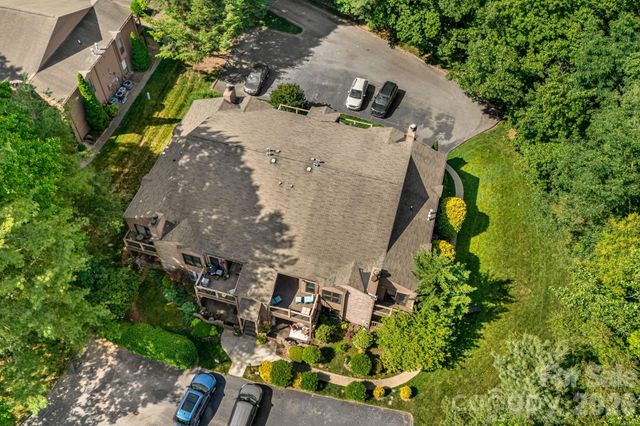 60 Ravencroft Lane, Asheville, NC 28803