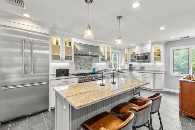 126 Fairview Avenue, Montauk, NY 11954