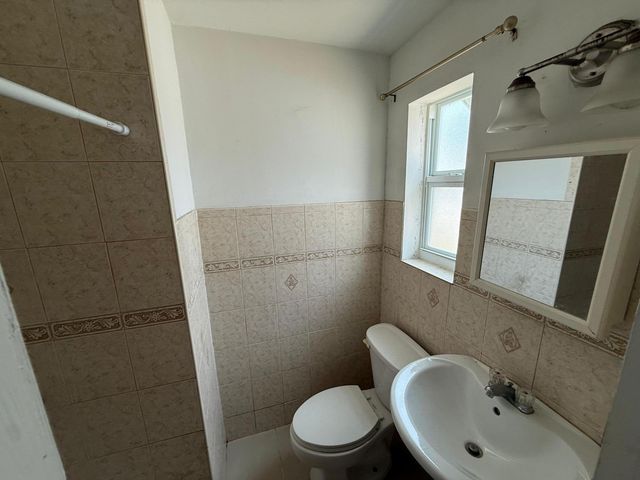 4161 NW 11th Avenue, Oakland Park, FL 33309