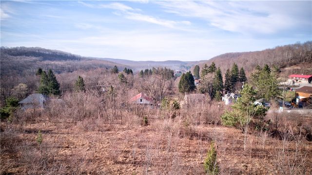 4850 E State Route 31, Donegal, PA 15646