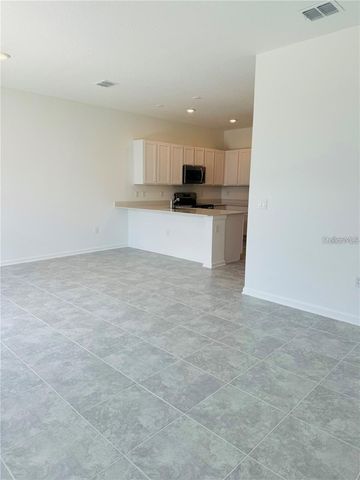 2452 SKYLINE LOOP, Kissimmee, FL 34758