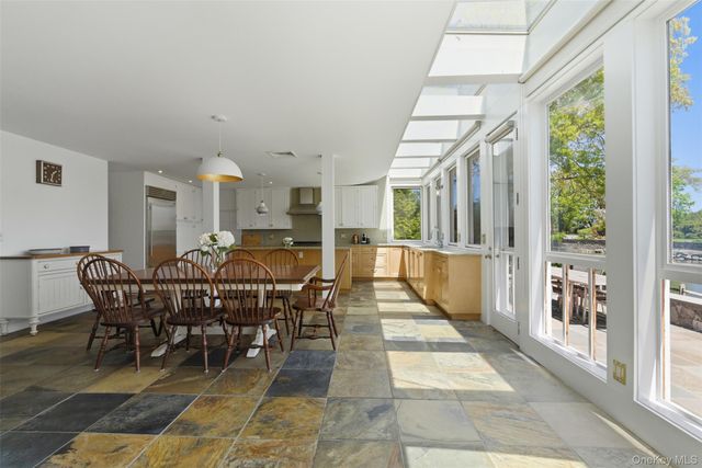 9 Bishop Place, Larchmont, NY 10538
