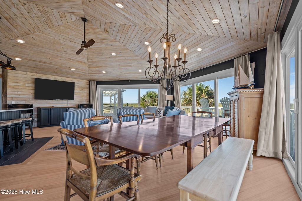 Image 23 of property listing at 231 S Bald Head Wynd, Bald Head Island, NC 28461