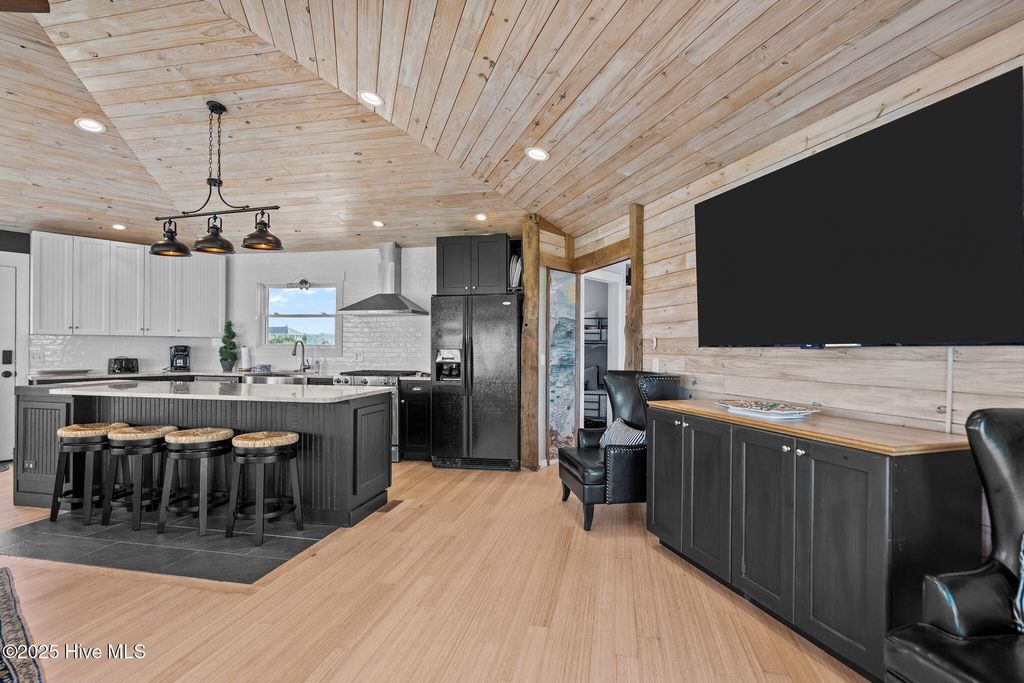 Image 24 of property listing at 231 S Bald Head Wynd, Bald Head Island, NC 28461