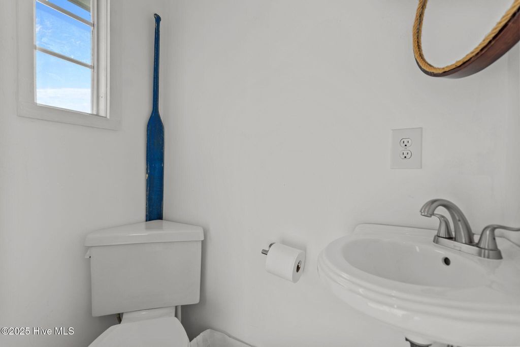 Image 41 of property listing at 231 S Bald Head Wynd, Bald Head Island, NC 28461