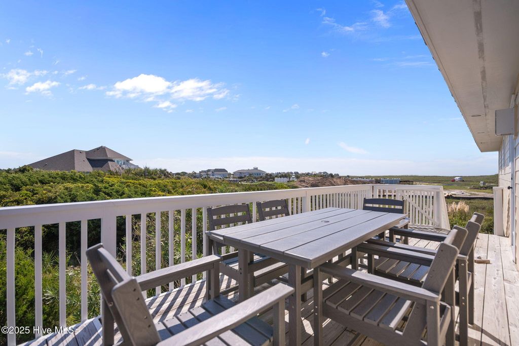 Image 43 of property listing at 231 S Bald Head Wynd, Bald Head Island, NC 28461
