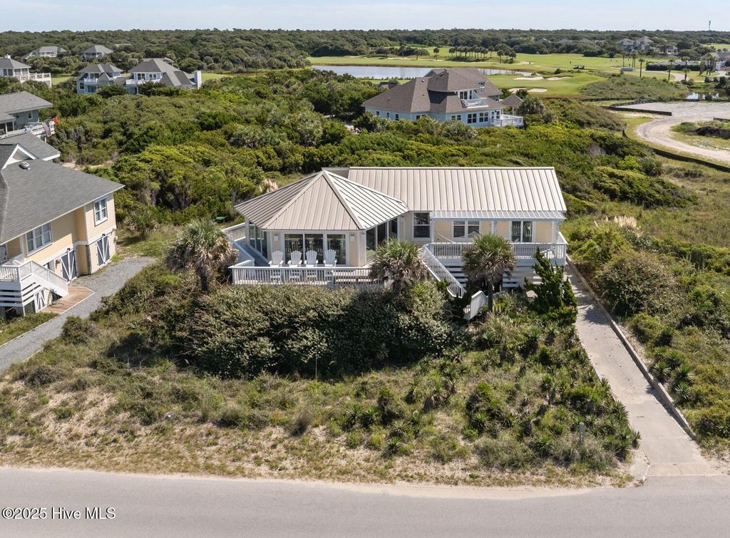 Image 8 of property listing at 231 S Bald Head Wynd, Bald Head Island, NC 28461