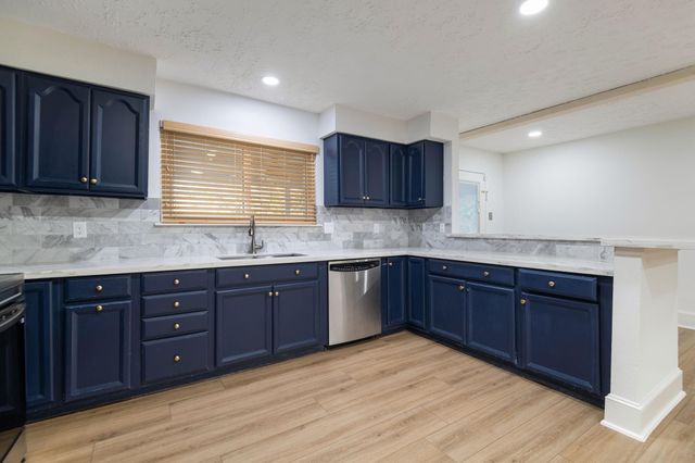 3719 Straightfork Drive, Houston, TX 77082