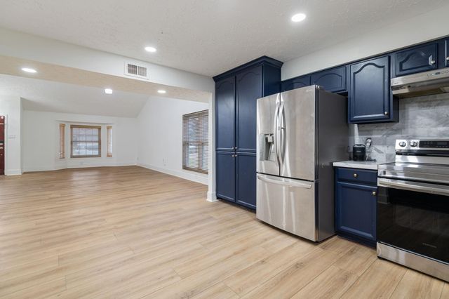 3719 Straightfork Drive, Houston, TX 77082