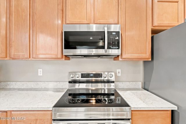 972 W Leatherleaf Drive, Tucson, AZ 85755