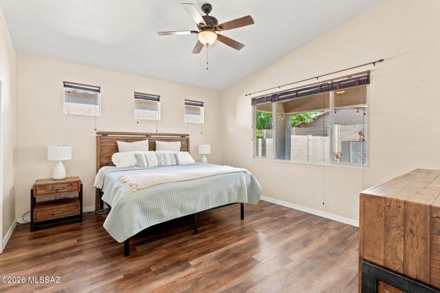 972 W Leatherleaf Drive, Tucson, AZ 85755
