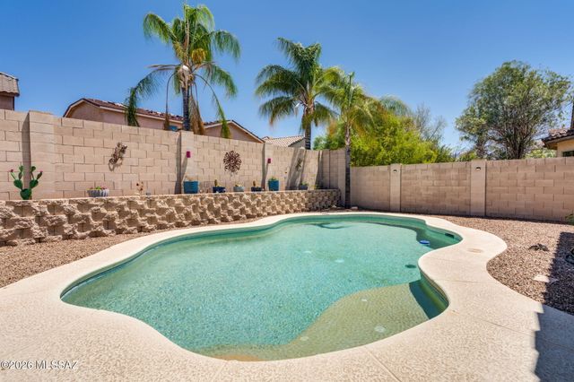 972 W Leatherleaf Drive, Tucson, AZ 85755