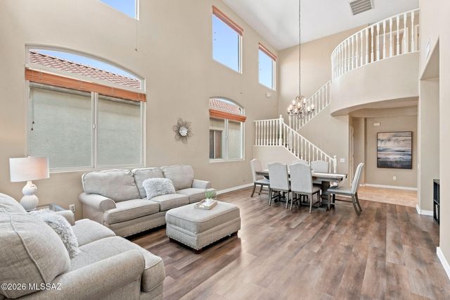 972 W Leatherleaf Drive, Tucson, AZ 85755