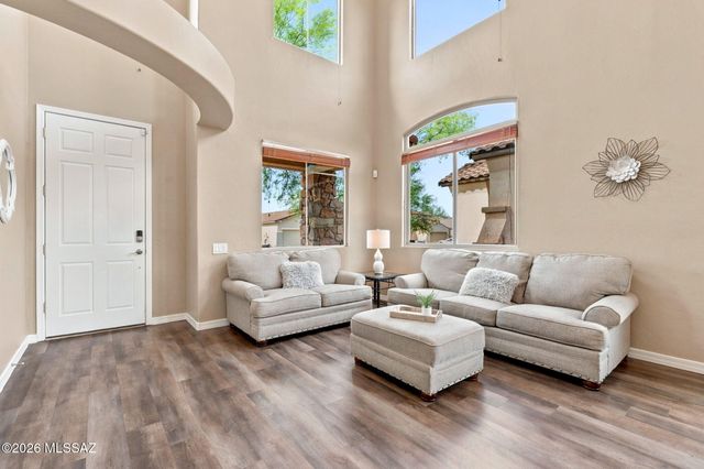 972 W Leatherleaf Drive, Tucson, AZ 85755