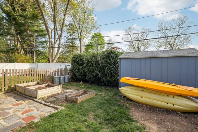 22 Little Plains Road, Huntington, NY 11743