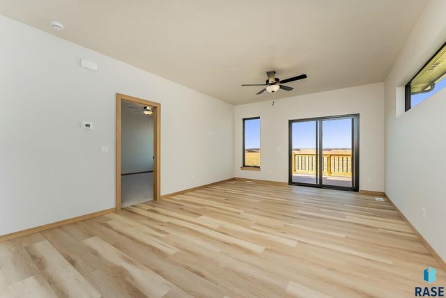 2025 S Sonoma Pl Place, Sioux Falls, SD 57106