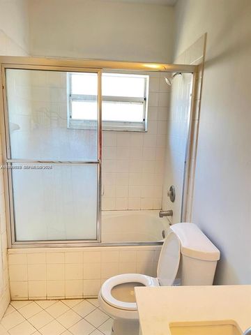 8784 SW 213th Ln, Cutler Bay, FL 33189