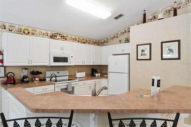 4706 CUMBRIAN LAKES DRIVE, Kissimmee, FL 34746