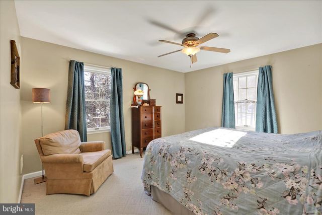 2853 HAUCK RD, Green Lane, PA 18054