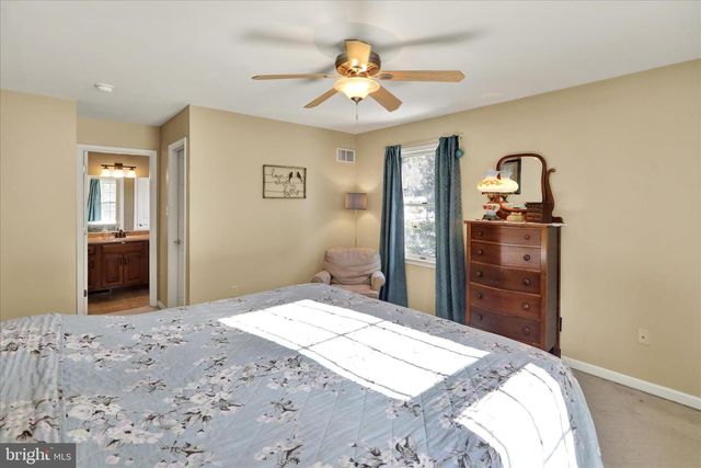 2853 HAUCK RD, Green Lane, PA 18054