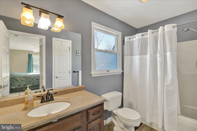 2853 HAUCK RD, Green Lane, PA 18054