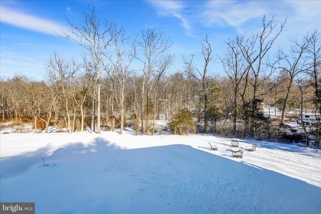 2853 HAUCK RD, Green Lane, PA 18054