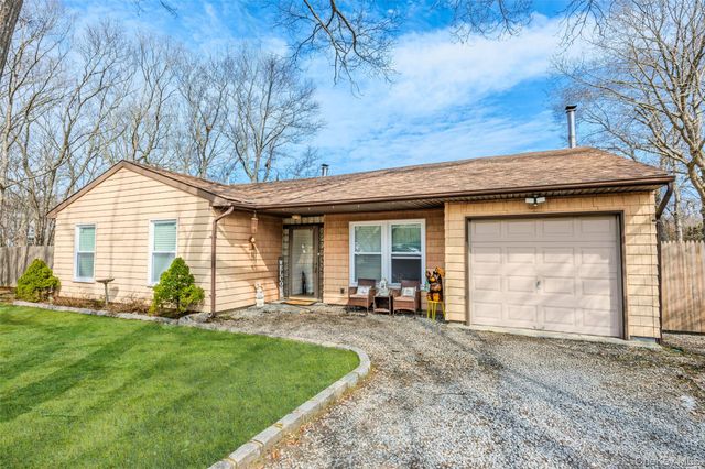 45 Timber Trail Lane, Medford, NY 11763