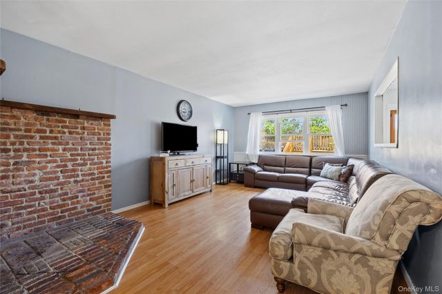 45 Timber Trail Lane, Medford, NY 11763