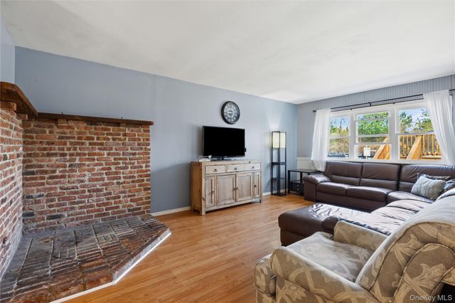 45 Timber Trail Lane, Medford, NY 11763