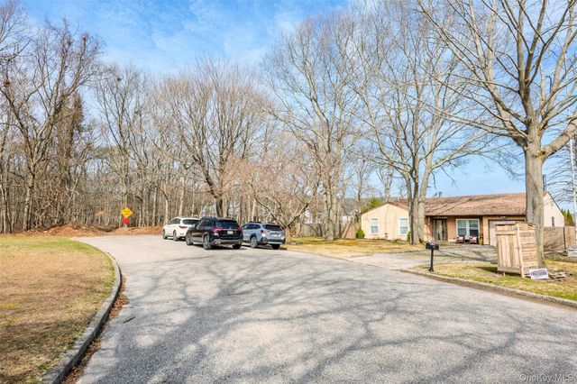 45 Timber Trail Lane, Medford, NY 11763