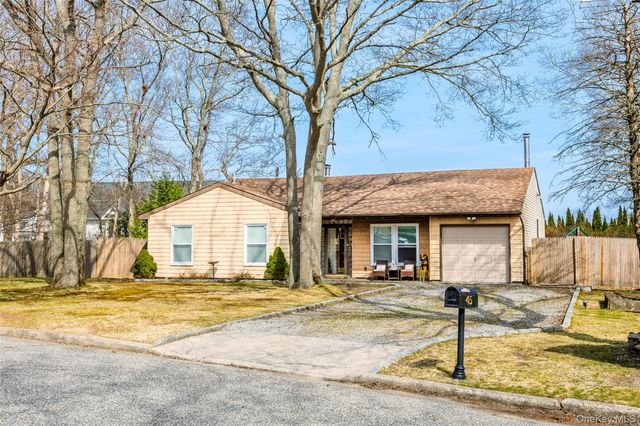 45 Timber Trail Lane, Medford, NY 11763