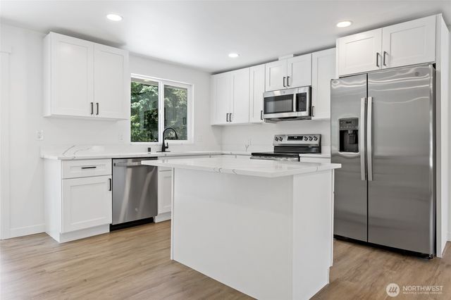 13904 97th Avenue NW, Gig Harbor, WA 98329