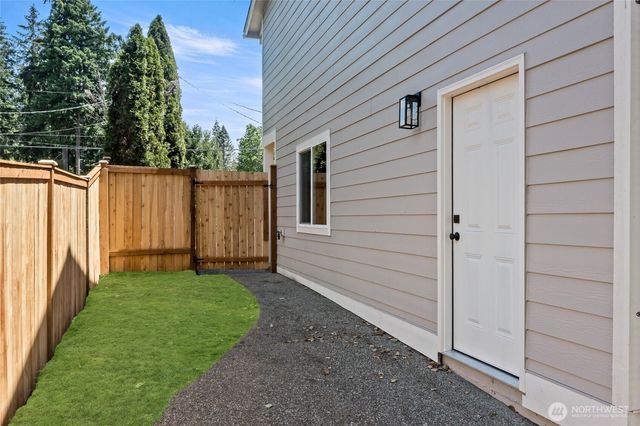 13904 97th Avenue NW, Gig Harbor, WA 98329
