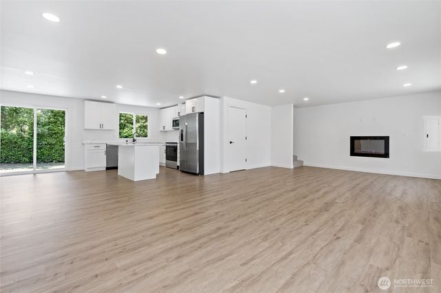 13904 97th Avenue NW, Gig Harbor, WA 98329