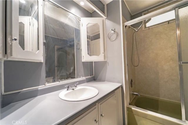 716 N Grand J4, Covina, CA 91724