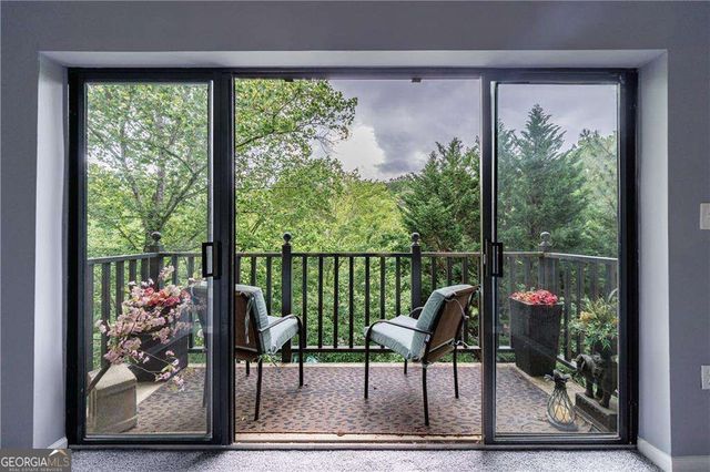27306 Plantation Drive NE 306, Atlanta, GA 30324