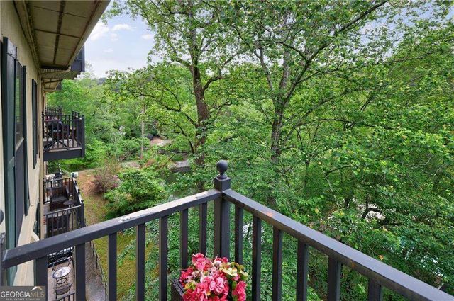 27306 Plantation Drive NE 306, Atlanta, GA 30324