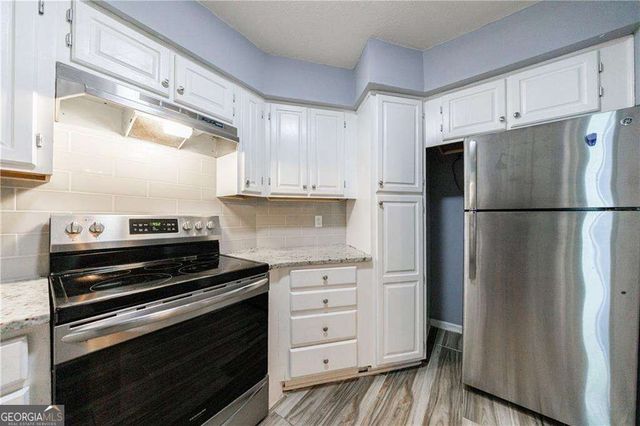 27306 Plantation Drive NE 306, Atlanta, GA 30324